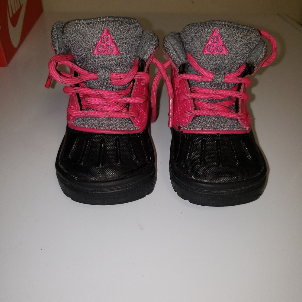 Infant nike acg